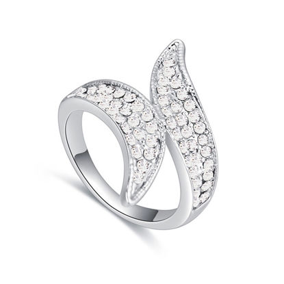 Immagine di Two Leaves Crystal Mosaic Ring