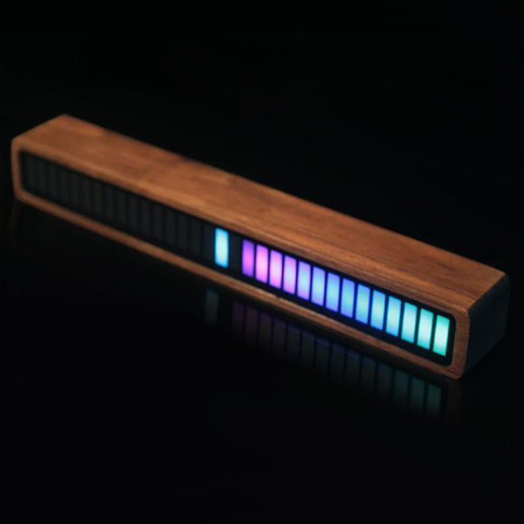 Immagine di Luce LED RGB reattiva musicale - Lampada ritmica musicale a LED colorata