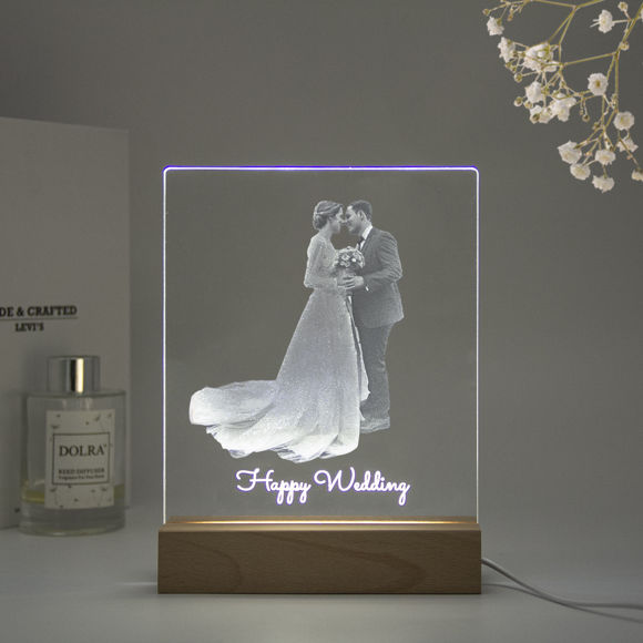 Immagine di Luce notturna personalizzata con intaglio laser interno per regali